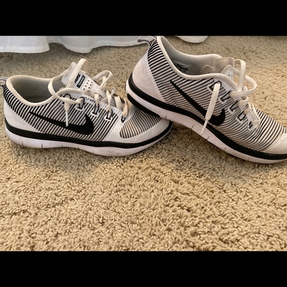 Nike fly wire men’s 7.5 - Picture 1 of 4